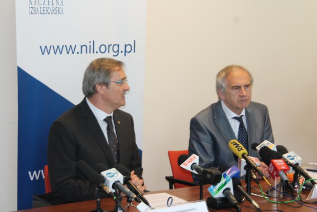 W NRL od lewej Maciej Hamankiewicz, Marian Zembala Nowy minister zdrowia o priorytetach i o próchnicy