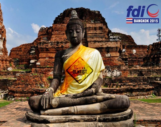 FDI 2015 w Bangkoku Be Active Dentist ostrzy sobie zęby na Bangkok