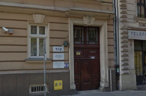 NFZ Kraków przy Batorego (źródło google maps) Stomatologia dziecięca: jak to się robi w Małopolsce
