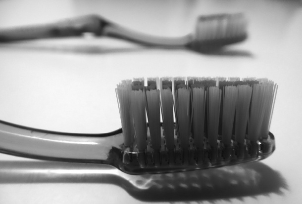 Jaką szczoteczkę do zębów wybrać (foto: pixabay) Elektronika w szczoteczkach do zębów gadżet, czy konieczność?