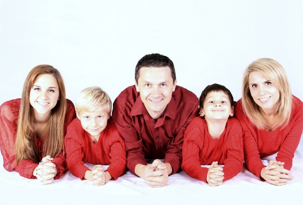 family.jpg Co można poprawić w stomatologii dziecięcej