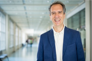 prof. Mario Aimetti Prof. Mario Aimetti: leczenie regeneracyjne - złotym standardem w periodontologii