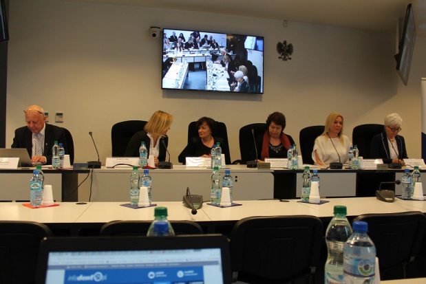 Konferencja w NIL ŚDZJU: Co nieświadomie udowodnili dziennikarze na konferencji prasowej w NRL