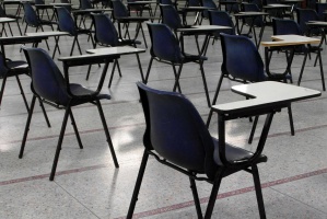 PES z ortodoncji: zdawało pięciu czterech zdało PES z ortodoncji: 80 proc. zdało