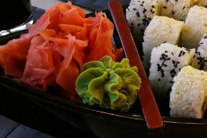 To fakt naukowy, wasabi ma przeciwpróchnicze działanie (fot. pixabay) Dodatek do sushi chroni przed próchnicą!