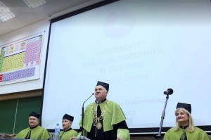 Uniwersytet Mikołaja Kopernika w Toruniu Wydział Chemii (źródło: FB). Spersonalizowany implant 3D polskich naukowców