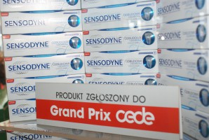 LAUREACI GRAND PRIX CEDE 2012 SENSODYNE Odbudowa i Ochrona technologia NOVAMIN
