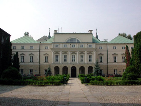 Ministerstwa Zdrowia oszczędza (źródło: Wikipedia) Ministerstwa Zdrowia oszczędza (źródło: Wikipedia)
