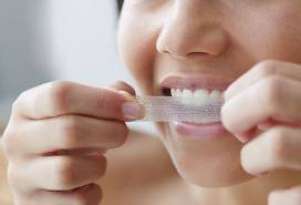 Wybielanie zębów - nowy żel rozwiązuje problem nadwrażliwości?
