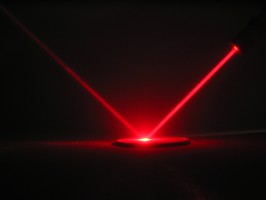Krótka prezentacja bakterii w świetle lasera