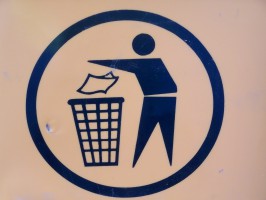 Maseczki i rękawiczki nie są odpadami komunalnymi