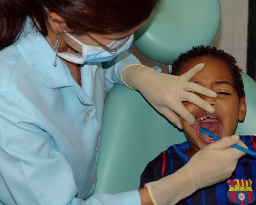 USA: dentysta zdecyduje o zakresie obowiązków higienistki stomatologicznej (fot. sxc.hu) USA: dentysta zdecyduje o zakresie obowiązków higienistki stomatologicznej (fot. sxc.hu)