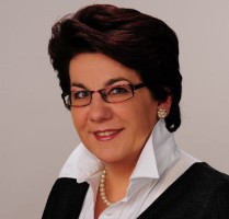 Dr hab. Jolanta Pytko-Polończyk: PTS bliżej samorządu lekarskiego