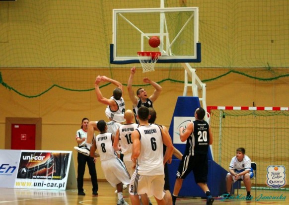 DENmed sponsorem drużyny koszykarskiej (Fot. Basket Toruń) DENmed sponsorem drużyny koszykarskiej