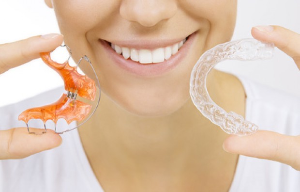 Aparat ortodontyczny – co jest trendy?