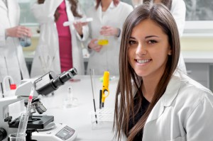 Uniwersytety Medyczne poszukują pracowników naukowych
