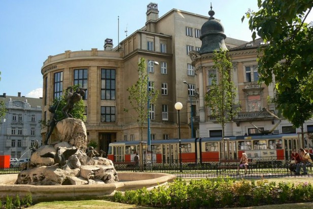 Uniwersytet Komeńskiego w Bratysławie. Jak nie na Ukrainę, to może na Słowację? (źródło: Wikipedia) Studia stomatologiczne: jak nie na Ukrainę, to może na Słowację
