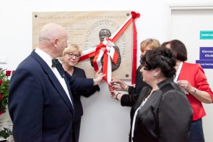 Odsłonięto tablicę upamiętniającą prof. Janusza Piekarczyka