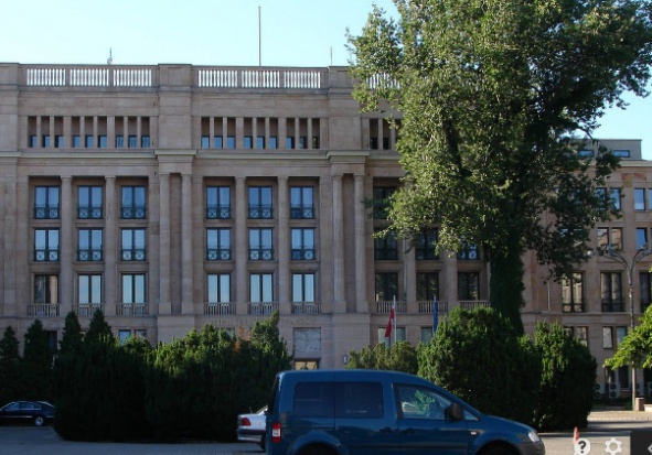 Ministerstwo Finansów - bliskie zmiany w proporcjonalnym rozliczaniu VAT (źródło: Google Maps) Realizujesz usługi z VAT i bez VAT? Szykują się duże zmiany