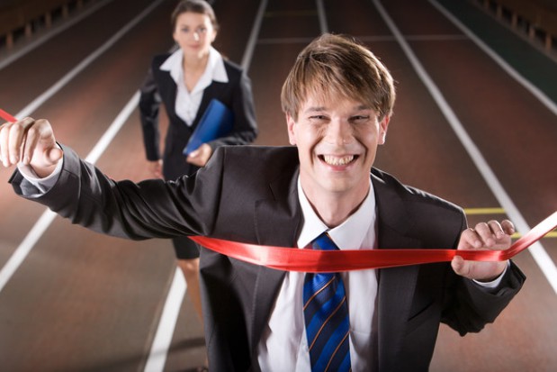 Student stomatologii z nagrodami (foto: Fotolia/PTWP) Najlepsi studenci: czas na składanie wniosków o stypendium