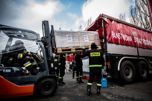 Z Polski wyruszył transport z środkami do higieny jamy ustnej. Trafią do najbiedniejszych mieszkańców Ukrainy i Afganistanu (fot. MSZ) Dentystyczne wsparcie dla Afganistanu i Ukrainy