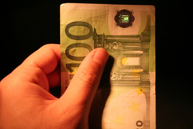 Ceny usług stomatologicznych w UE (foto: sxc.hu) Monitor zmian cen usług stomatologicznych (listopad 2014)