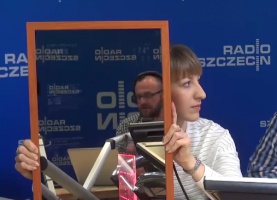 Lustro poinstruuje jak myć zęby