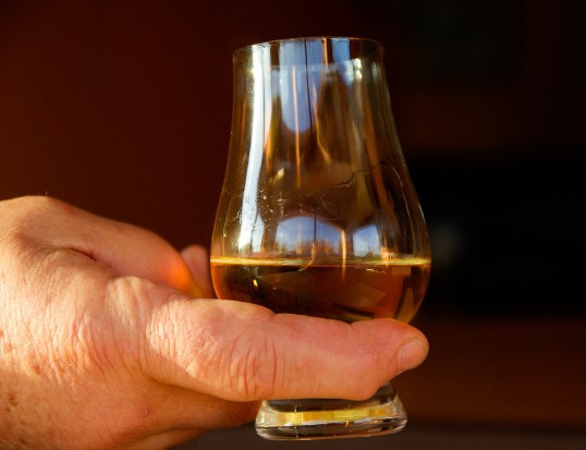 Dentysta i alkohol (foto: pixabay) Pijany dentysta przyjmował pacjentów