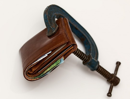 NFZ szuka w portfelach medyków (foto: pixabay) ZIP batem na nieuczciwych dentystów