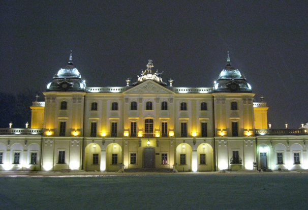 UM w Białymstoku rekrutacja na studia płatne (foto: wikimedia) Stomatologia na UM w Białymstoku: rekrutacja na studia płatne
