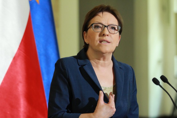 Premier Ewa Kopacz (foto: Fotolia/PTWP) Pomysł premier Ewy Kopacz na obecność dentystów w szkołach