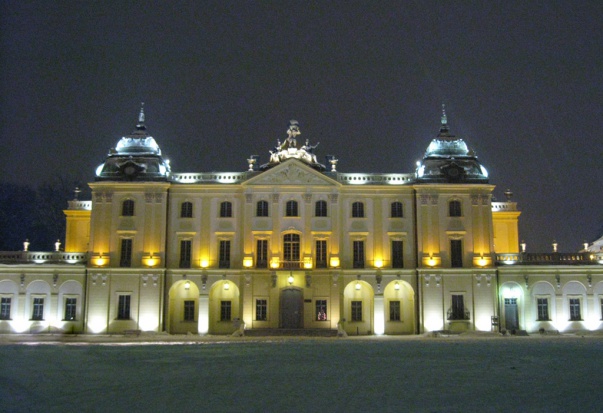 UM w Białymstoku (źródło: wikimedia) UM w Białymstoku: zapisy na stomatologię (studia niestacjonarne)