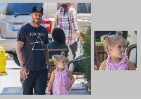 Harper Beckham wciąż ze smoczkiem Rozpacz nad zębami córeczki Victorii i Davida Beckham
