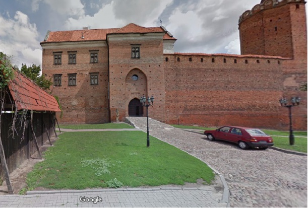 Łęczyca zamek (źródło: Google Maps) Łódzkie: powstają szkolne gabinety stomatologiczne