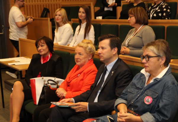 Grupa wspierająca dziecięce uśmiechy (foto: rpd) RPD wśród orędowników zdrowego uśmiechu dzieci