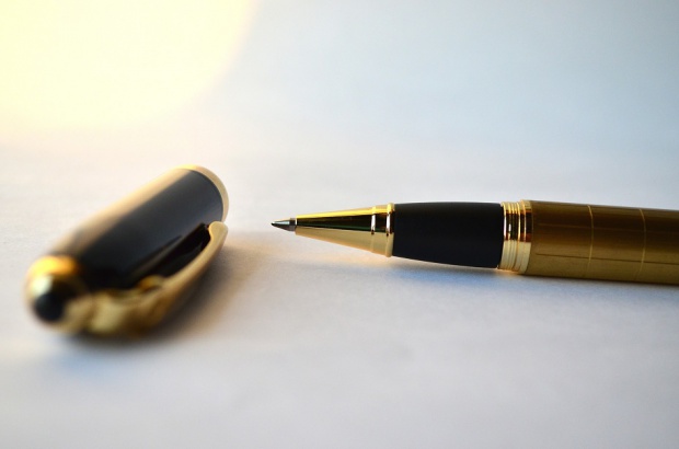 Nie można scedować kontraktu NFZ na zastępcę (foto: pixabay) Masz kontrakt z NFZ i liczysz na koleżeńskie zastępstwo? To licz się też z konsekwencjami.