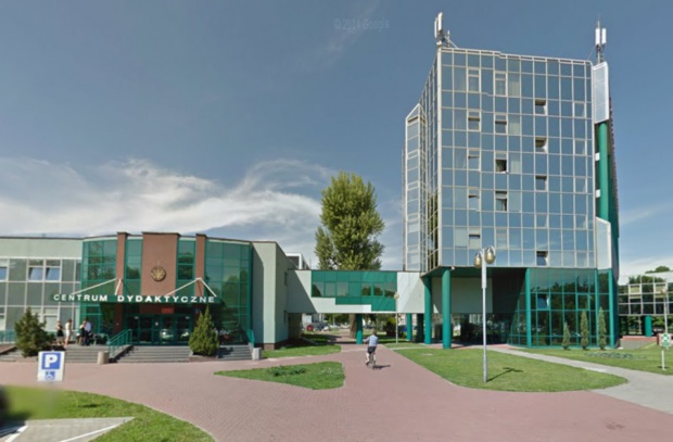 WUM (źródło: Google Maps) WUM: Centrum Stomatologiczne ze 160 fotelami