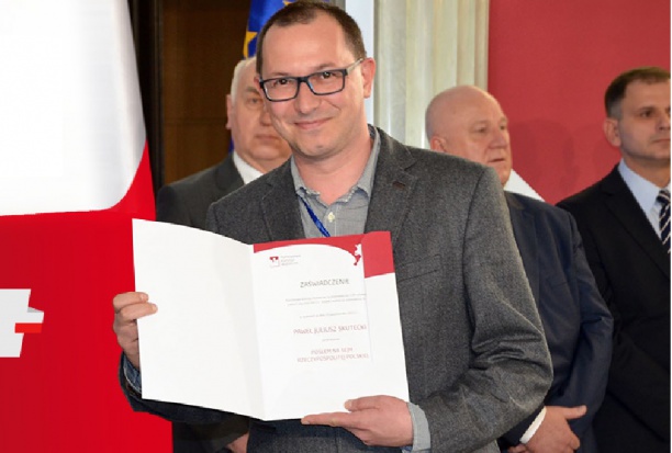 Poseł Paweł Skutecki (Kukiz’15) (źródło: www.skutecki.pl) MZ: pytania PES, LEK i LDEK muszą być utajnione