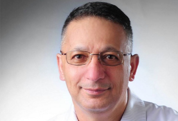 prof. dr hab. n. med. Mansur Rahnama (foto: archiwum) Chirurgia stomatologiczna: ostatnie kursy specjalizacyjne w starym trybie