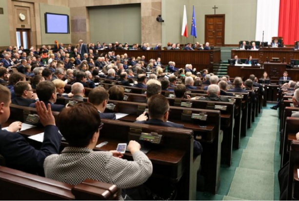 W Sejmie o rozdzielczości samorządu lekarzy i lekarzy dentystów (foto: pixabay) Pytanie o rozdzielność samorządu lekarzy i lekarzy dentystów trafiło do ministra zdrowia