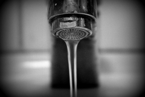 Woda uzdatniona w kosmiczny sposób (foto: pixabay) Kosmiczny system uzdatniania wody puka do gabinetów dentystycznych