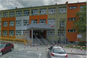 SP nr 7 w Stalowej Woli (źródło: Google maps) Stalowa Wola: jest próba przezwyciężenia skutków stomatologicznego przekrętu