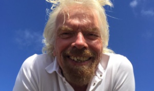 Sport to urazowe hobby, jak przekonał się Branson. Richard Branson z
