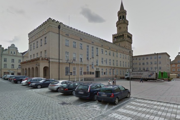 W Opolu gabinety dentystyczne są w ośmiu szkołach (źródło: Google Maps) Spółka partnerska prowadzi w Opolu szkolne gabinety stomatologiczne