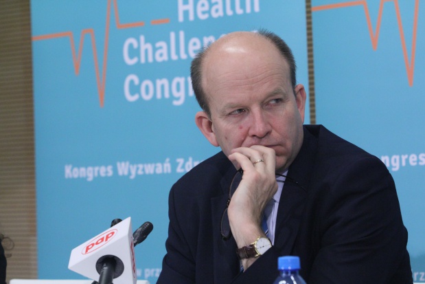 Minister zdrowia Konstanty Radziwiłł z problemem lekarzy dentystów (foto: Fotolia/PTWP) Apel do ministra zdrowia o pomoc we wzmocnieniu pozycji lekarzy dentystów w samorządzie