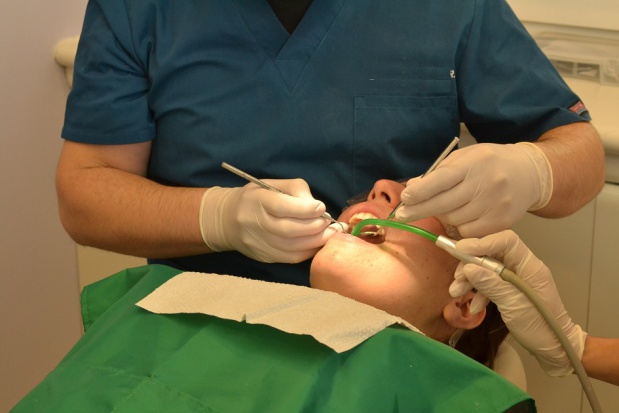 UM we Wrocławiu rekrutacja na stomatologię (foto: pixabay) Przyjęcia na stomatologię we Wrocławiu: pierwsza dogrywka