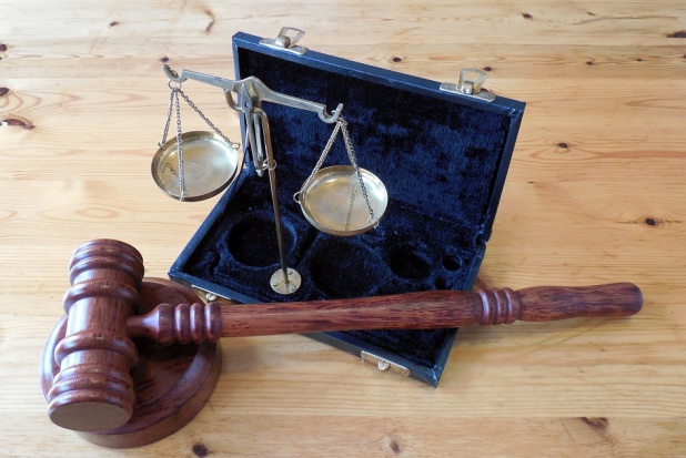 Chirurdzy szczękowi poszukiwani na biegłych sądowych (foto: pixabay) Trudne poszukiwania biegłych sądowych z zakresu chirurgii szczękowej