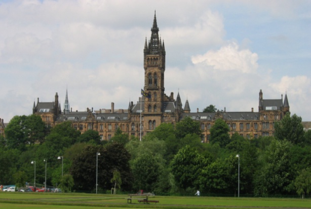 University of Glasgow (źródło: Wikipedia) Najlepsze uczelnie kształcące stomatologów (wysokie koszty)