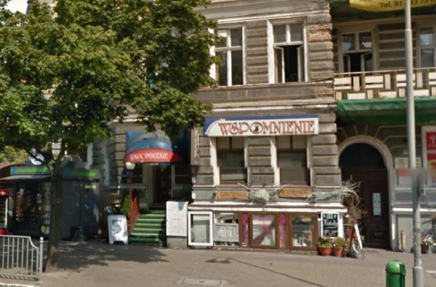 wspomniw.png Gabinet dentystyczny w restauracji
