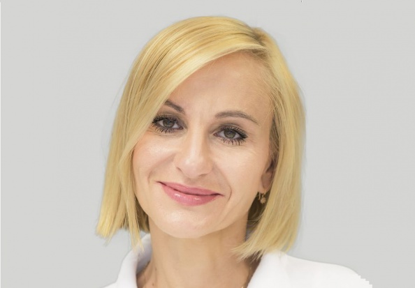 Lek. dent. Monika Stachowicz z Centrum Leczenia i Profilaktyki Paradontozy Periodent w Warszawie (foto: archiwum) Senior na twoim fotelu. Co mu powiesz?